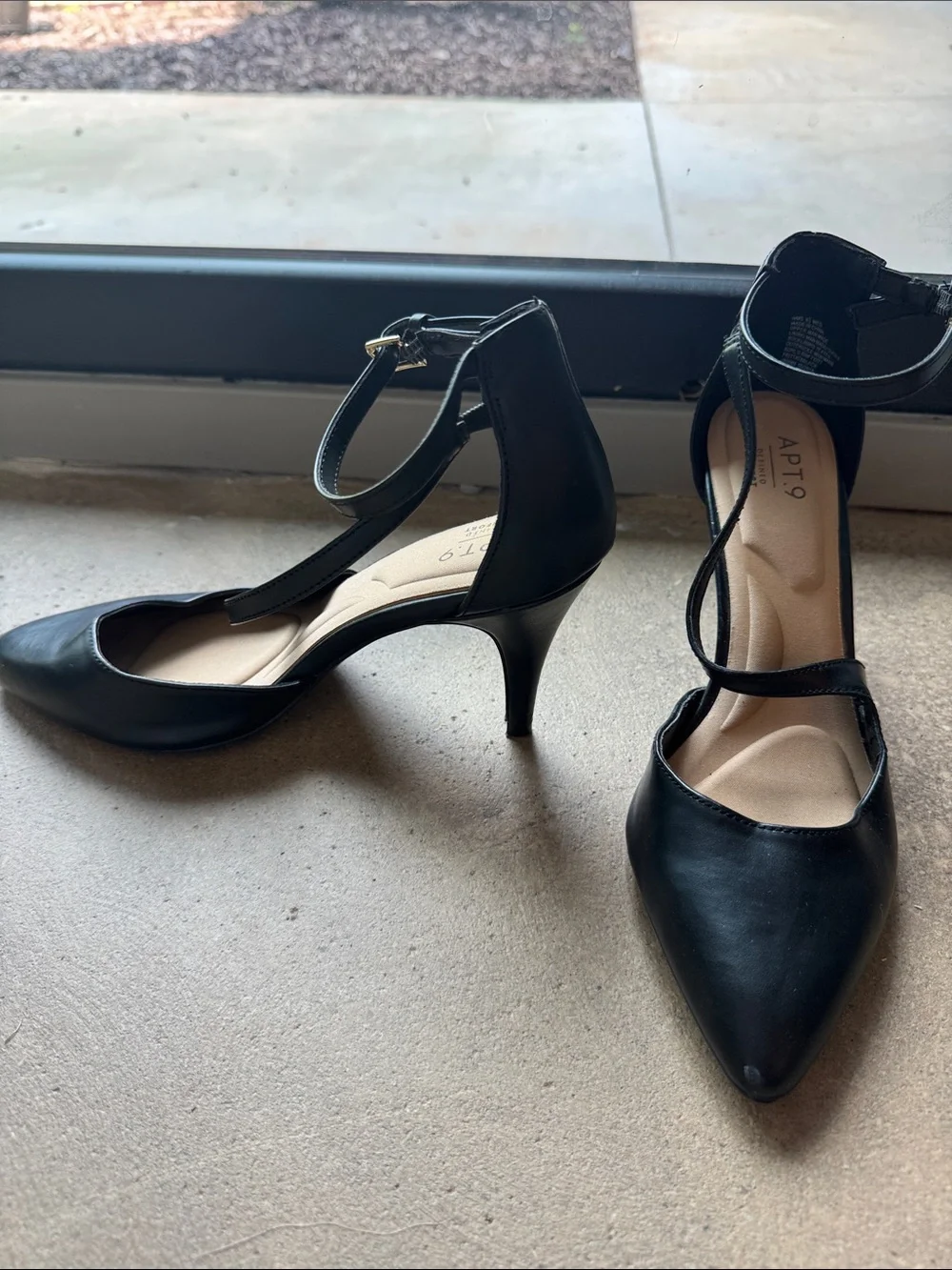 Apt. 9 Black Pointed-Toe Ankle-Strap Pumps